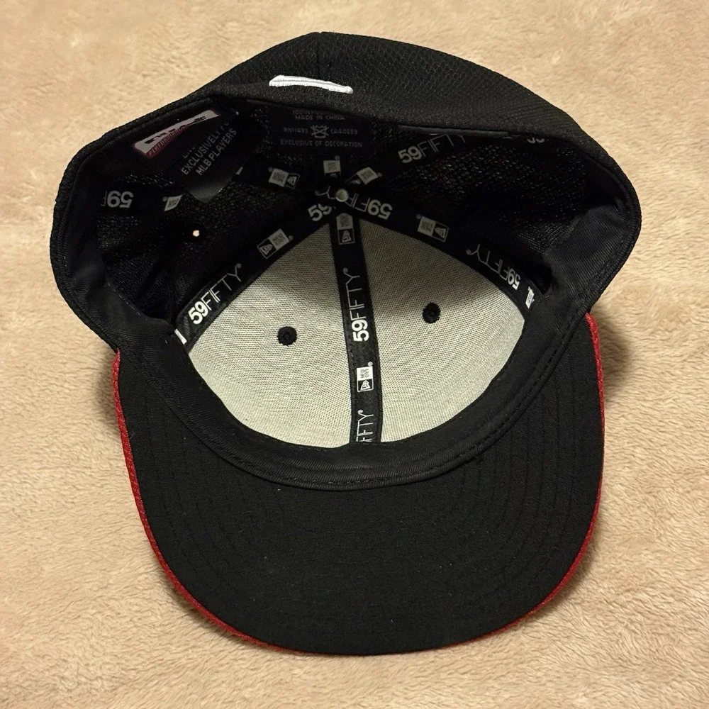 Cincinnati Reds New Era 59Fifty Fitted Hat 7 1/8  Mr Redlegs NWOT